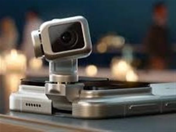 مفاجأة.. أونور تنتج أغرب هاتف روبوتي بكاميرا متحركة وتقنيات جديدة