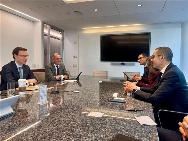 وزير الاستثمار  يبحث مع شركة “Visa” دعم التحول الرقمي والمدفوعات الإلكترونية
