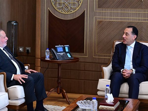 تفاصيل اجتماع رئيس الوزراء مع محافظ البنك المركزي المصري