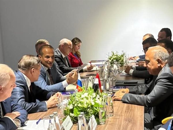 وزير الكهرباء يبحث مع رئيس روسآتوم الروسية مستجدات تنفيذ محطة الضبعة النووية