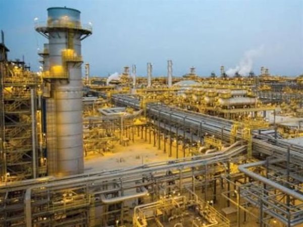 صفقة استثمارية بـ11 مليار دولار بين أرامكو وبلاك روك تعزز مكانة السعودية عالميًا