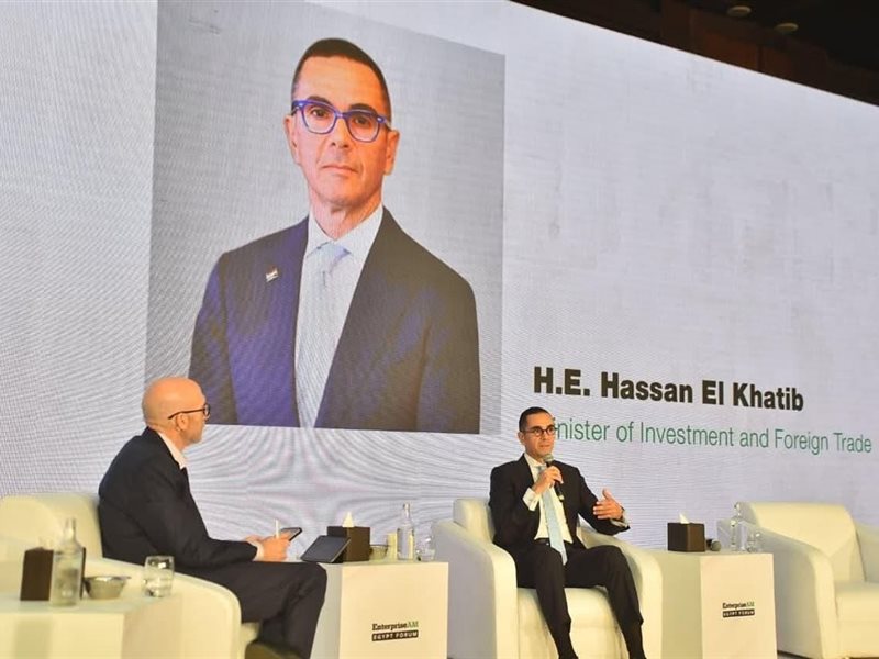 حسن الخطيب وزير الاستثمار