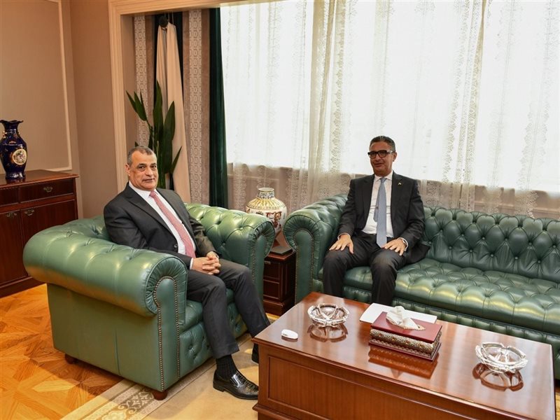 وزيرا الإنتاج الحربي