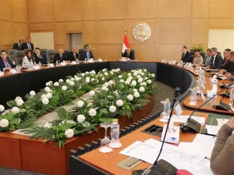 ترأس محمود عصمت،