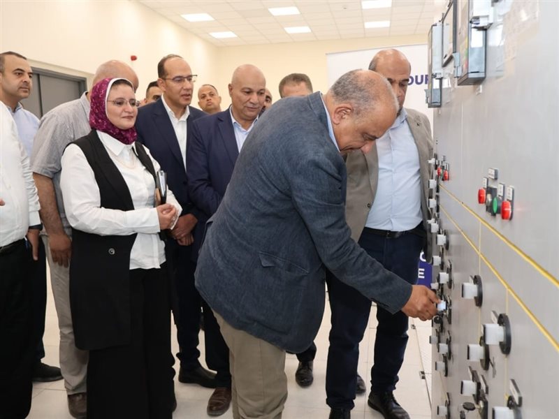 وزير الكهرباء الدكتور