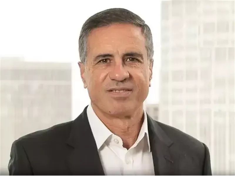 دانيال بينتو، نائب