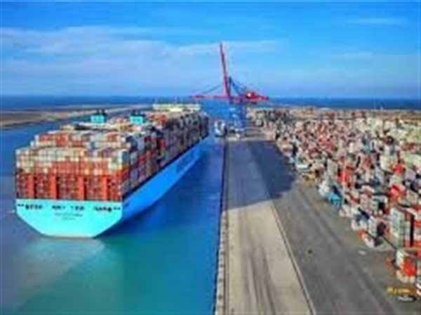 د. عمرو السمدوني: ربط الممرات الوطنية بالإقليمية يجعل مصر مركزًا عالميًا للتجارة العابرة