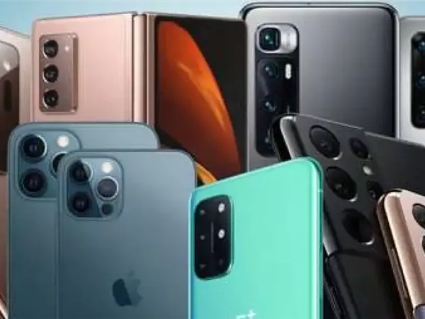 فخري الفقي: مليون ونصف هاتف يدخل مصر سنويًا.. وتطبيق الضريبة بأثر رجعي غير قانوني