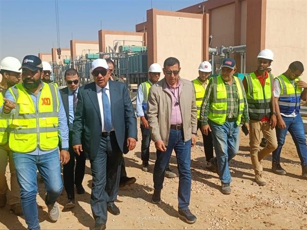 محمود عصمت: 60 مليار جنيه لنقل الكهرباء لمشروعات التنمية الزراعية بمصر