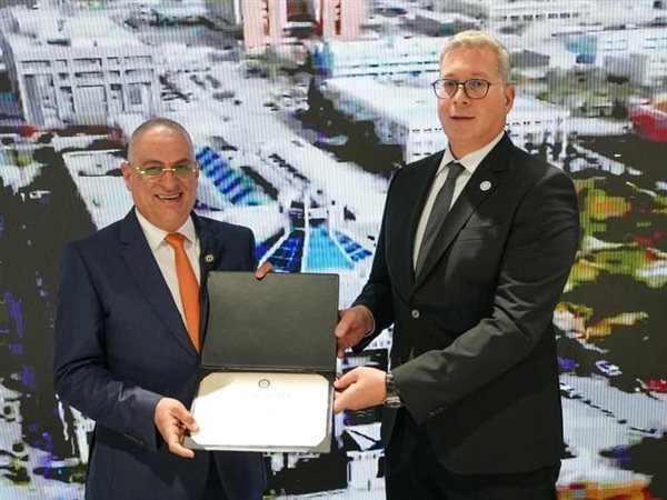 وزير البترول يكرم إنبي وبتروجت وصان مصر بعد تميزهم بتصنيف ENR العالمي