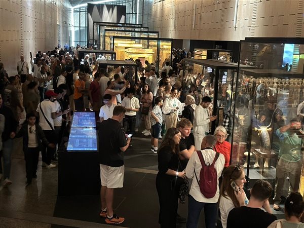 وزارة السياحة والآثار: 18 ألف مصري وأجنبي زاروابالمتحف المصري الكبير اليوم 