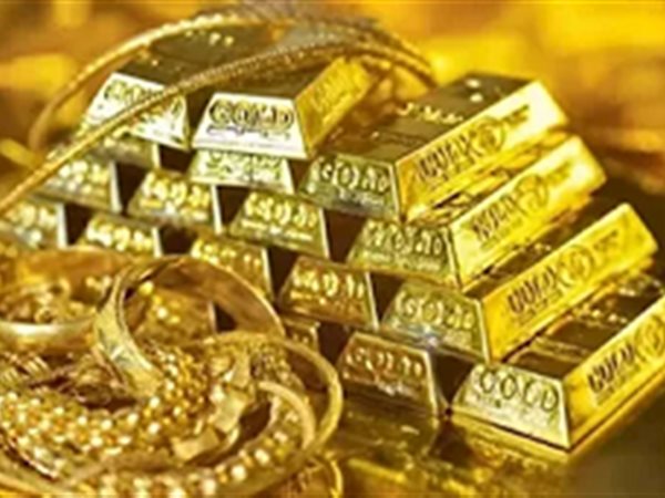 استقرار أسعار الذهب محلياً وصعود عالمي للأوقية في تعاملات الجمعة