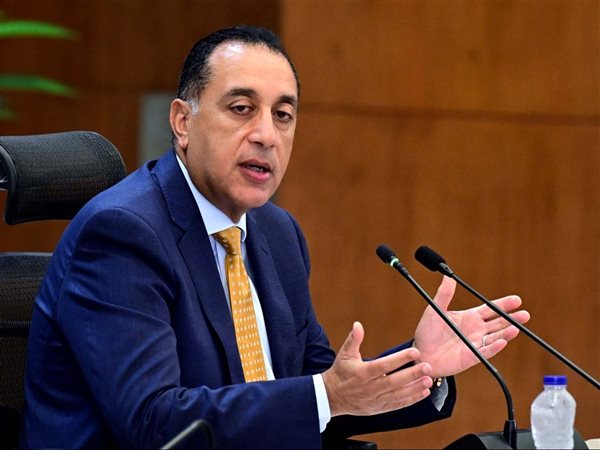 مدبولي: مصر تصبح مركزاً عالمياً لصناعة ضفائر السيارات واستقطاب مصانع عملاقة