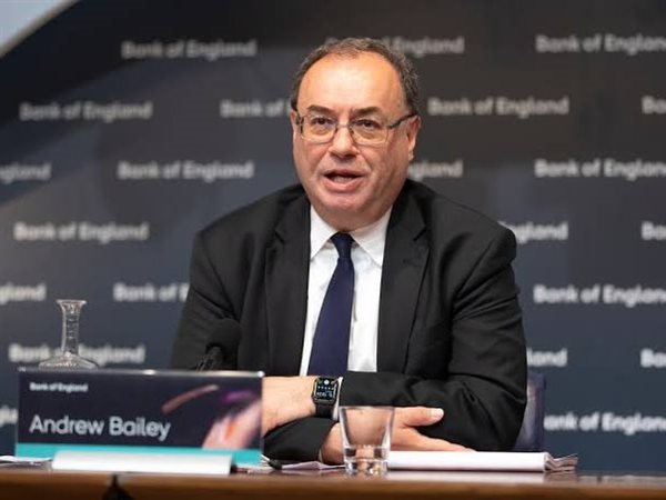 محافظ بنك إنجلترا: التيسير الكمي سيعوض تكاليفه على المدى الطويل
