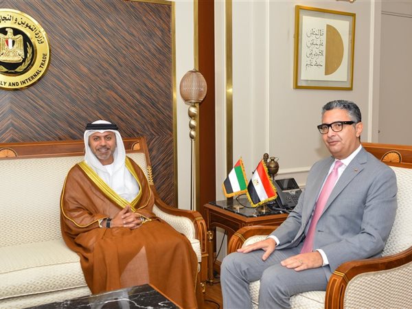 وزير التموين يبحث مع سفير الإمارات تعزيز التعاون في مجالات الأمن الغذائي والتجارة الداخلية