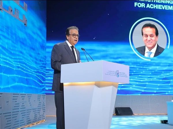 وزيرالصحة: نوسع التأمين الصحي ونطور الخدمة في 5400 وحدة على مستوى الجمهورية