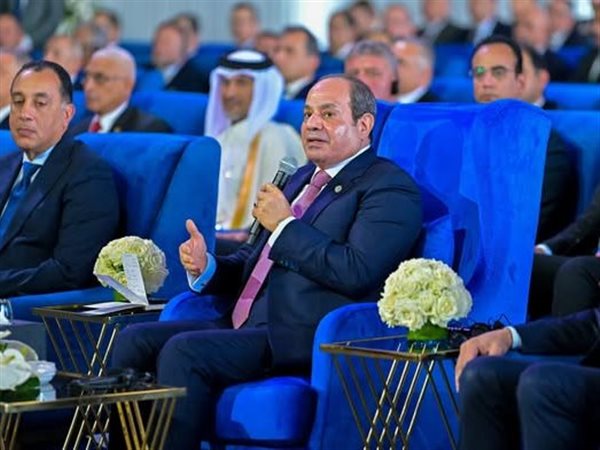 السيسي يفتتح محطات بحرية جديدة بشرق بورسعيد ويدعم توسع مصر في النقل البحري