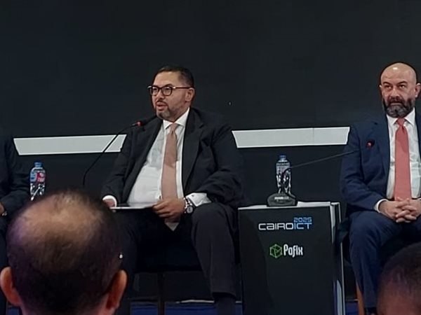 المركزي: الإنترنت البنكي يسجل 12 تريليون جنيه وإنستاباي يتخطى 5 تريليونات سنويًا