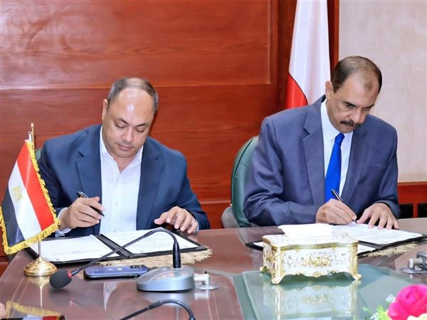 رئيس هيئة تنمية الصعيد يلتقي بمحافظ سوهاج لبحث سبل التعاون المشترك ودعم التنمية بالمحافظة