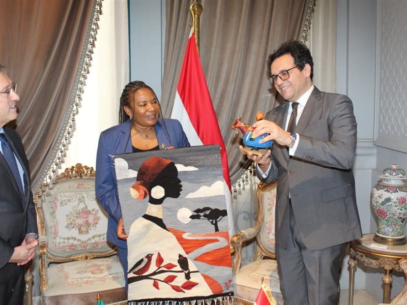 الدكتورأحمد فؤاد هَنو، وزيرالثقافة المصري ونظيرته البرازيلية