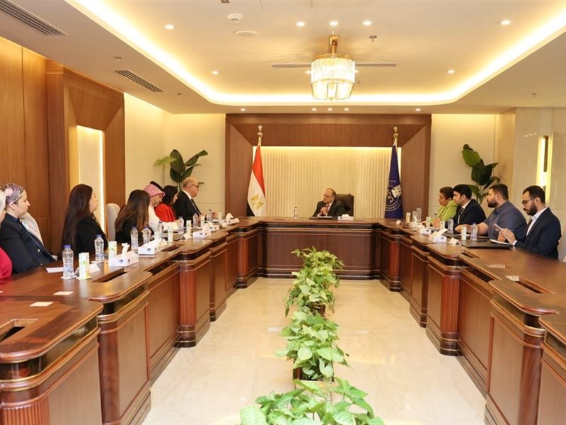 خلال لقاء رئيس هيئة