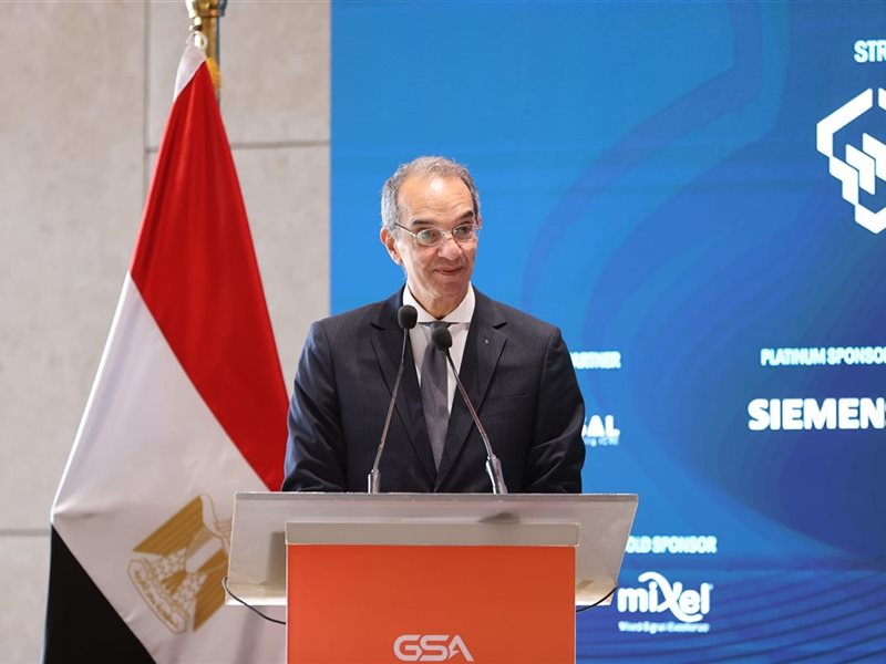 وزير الاتصالات