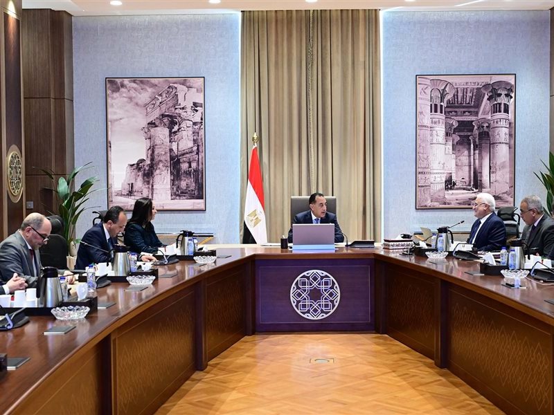  خلال إجتماع الدكتور