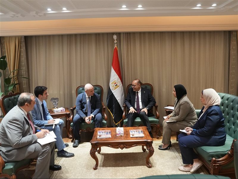 لقاء وزيرالعمل المصري