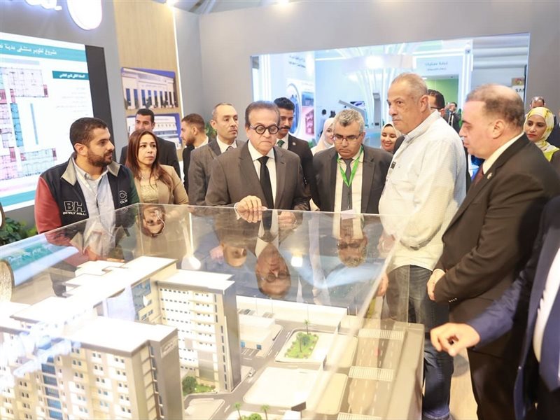  الدكتور خالد عبد