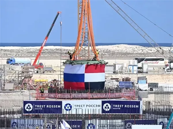 رئيس المحطات النووية: تشغيل محطة الضبعة سيتم بالكامل بكوادر مصرية