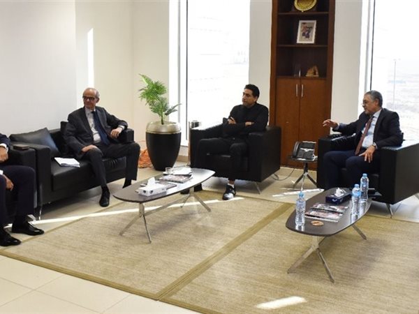 هيئة الاستثمار تبحث مع «مينهارت» السنغافورية التوسع في مشروعات سياحية جديدة بمصر