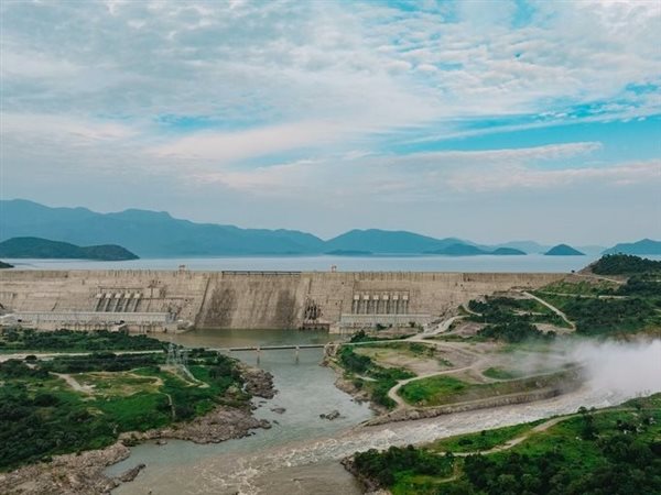 وزير الري الأسبق يحذر من احتفاظ إثيوبيا بالمياه وتأثيره على دول المصب