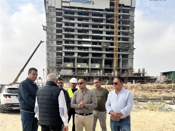 رئيس جهاز العلمين الجديدة يتفقد أعمال أبراج