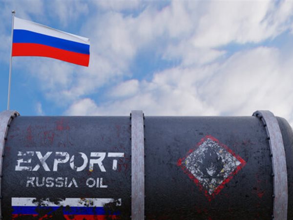 النفط يفقد توازنه.. واتفاق مرتقب يفكّ قيود البراميل الروسية المحجوزة