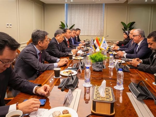 قناة السويس.. شراكة «مصرية – صينية» لتطوير الموانئ بـ3 مليارات دولار