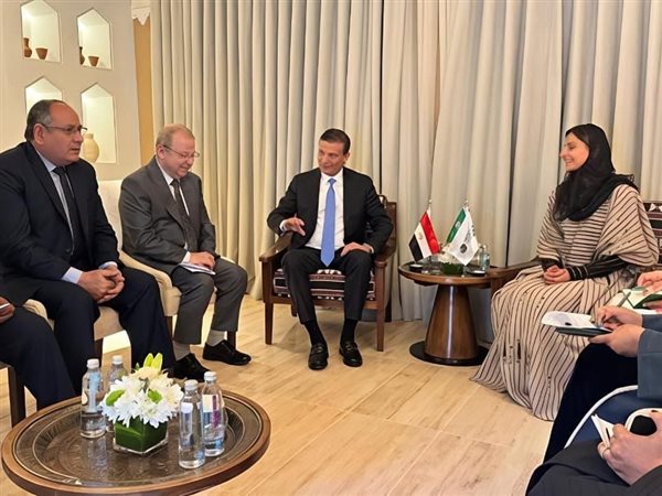 تكنولوجيا ونخيل.. «فاروق» يقود تطوير التمور العربي من الرياض