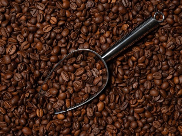 تراجع أسعار القهوة مع تحسن توقعات المعروض العالمي