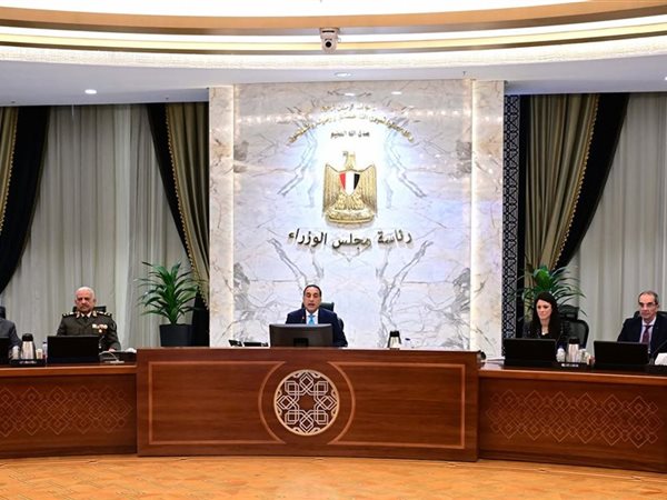 مدبولي يترأس اجتماع الحكومة.. ويؤكد تعزيز التعاون الدولي والمشروعات القومية والتنمية المحلية