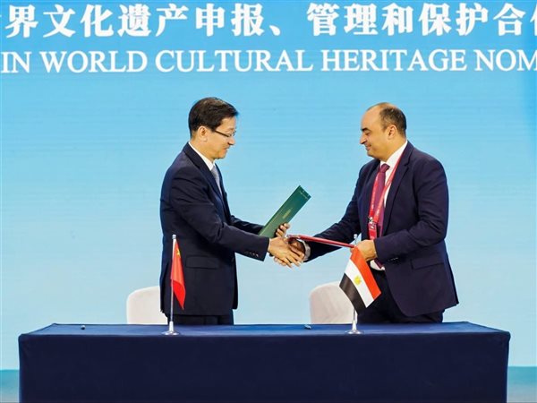 المجلس الأعلى للآثار يوقع اتفاقية تعاون مع التراث الثقافي الصيني رسميًا