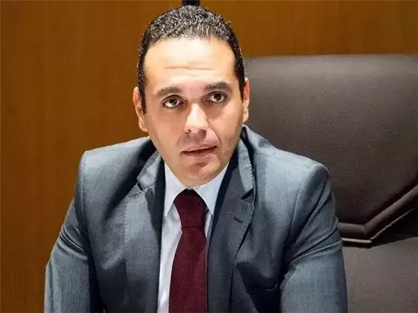 مدحت نافع: مصر تواجه فقاعة تمويل استهلاكي بعد نمو المحفظة سريعًا