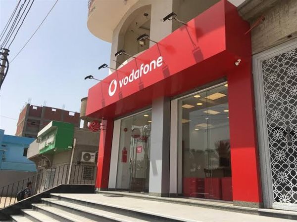 الشبكة واقعة وخدمة عملاء سيئة.. شكاوى ضد فودافون مصر بعدد من المحافظات