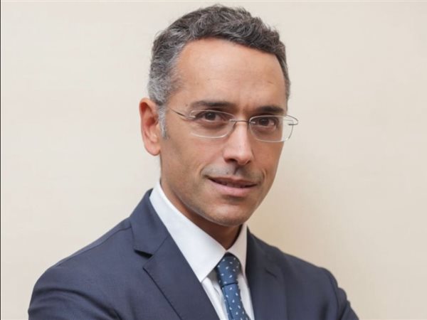 بنك مصر يعلن تعيين عمرو دمرداش رئيسًا لائتمان الشركات والقروض المشتركة