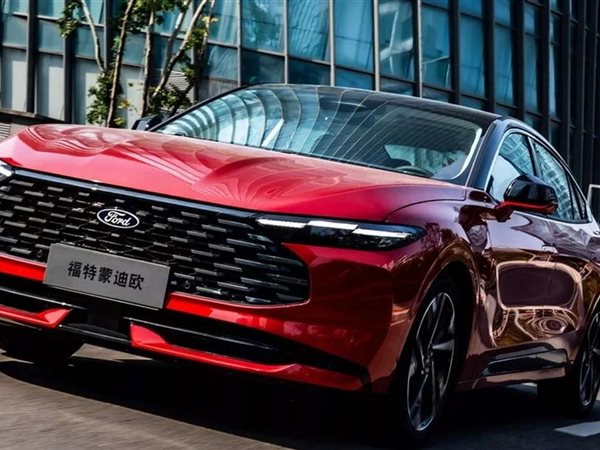 ما الجديد في فورد توروس 2026 المخصصة لأسواق الشرق الأوسط؟