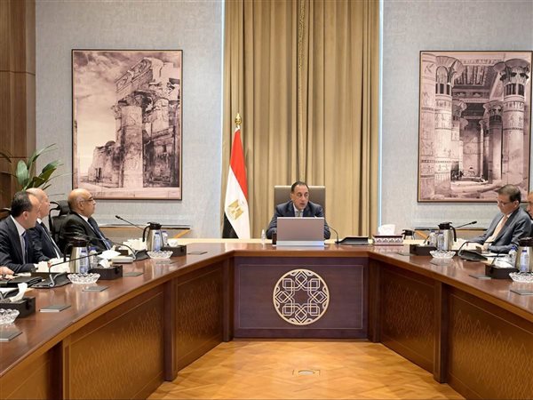 رئيس الوزراء يُتابع جهود حل مشكلات المستثمرين وتحسين مناخ الاستثمار