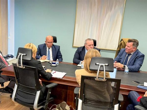 من نيويورك إلى السويس.. تحالفات تنتظر الانطلاق وصناعات عالمية على أبواب التوطين