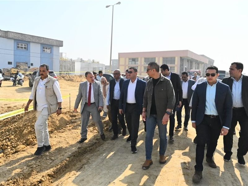 جانب من جولة وزير