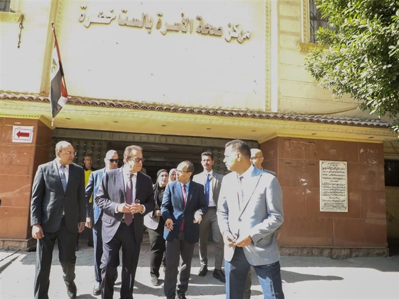 الدكتور خالد عبدالغفار،