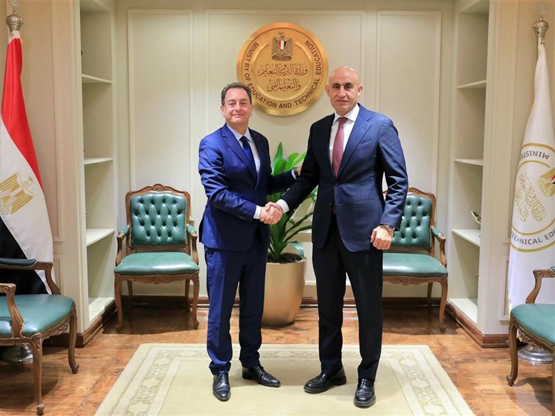 - وزير التربية والتعليم