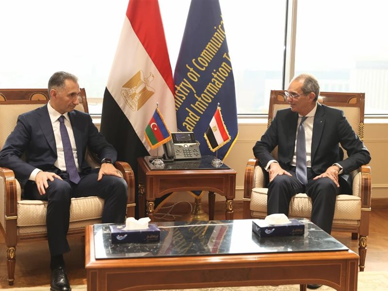 وزير الاتصالات