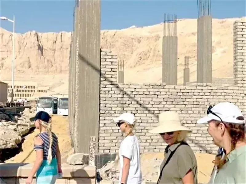  إنشاء مبنى خرساني